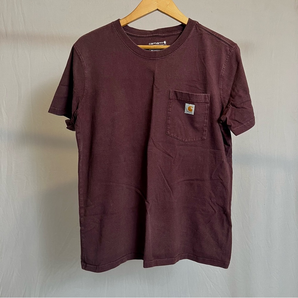 carhartt maroon tee